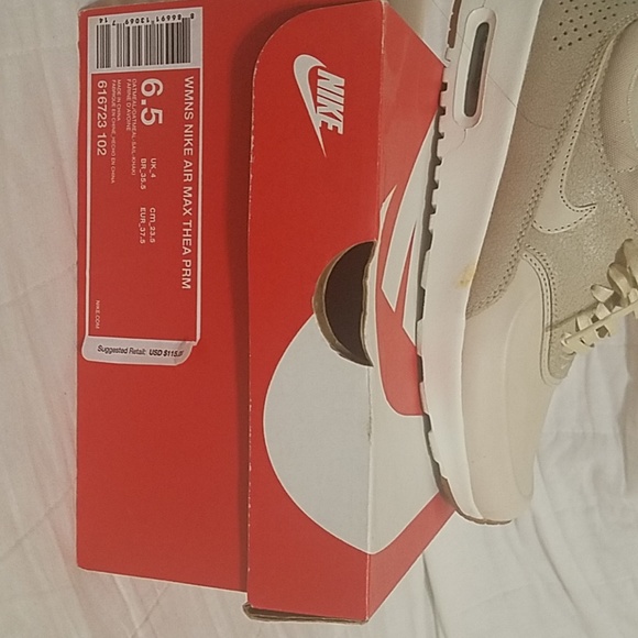 Shoes - Picture 2 of 3